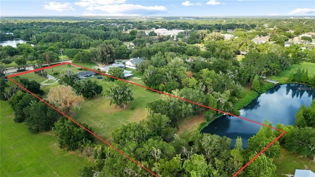 На продажу: $950,000 (4 спален, 2 ванн, 2418 Квадратных фут)