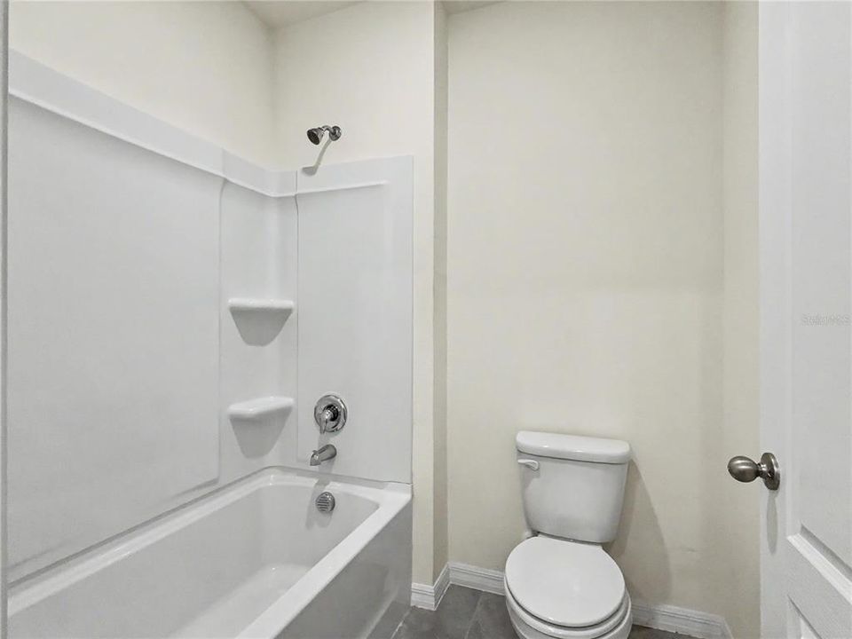 For Rent: $3,700 (5 beds, 3 baths, 2696 Square Feet)