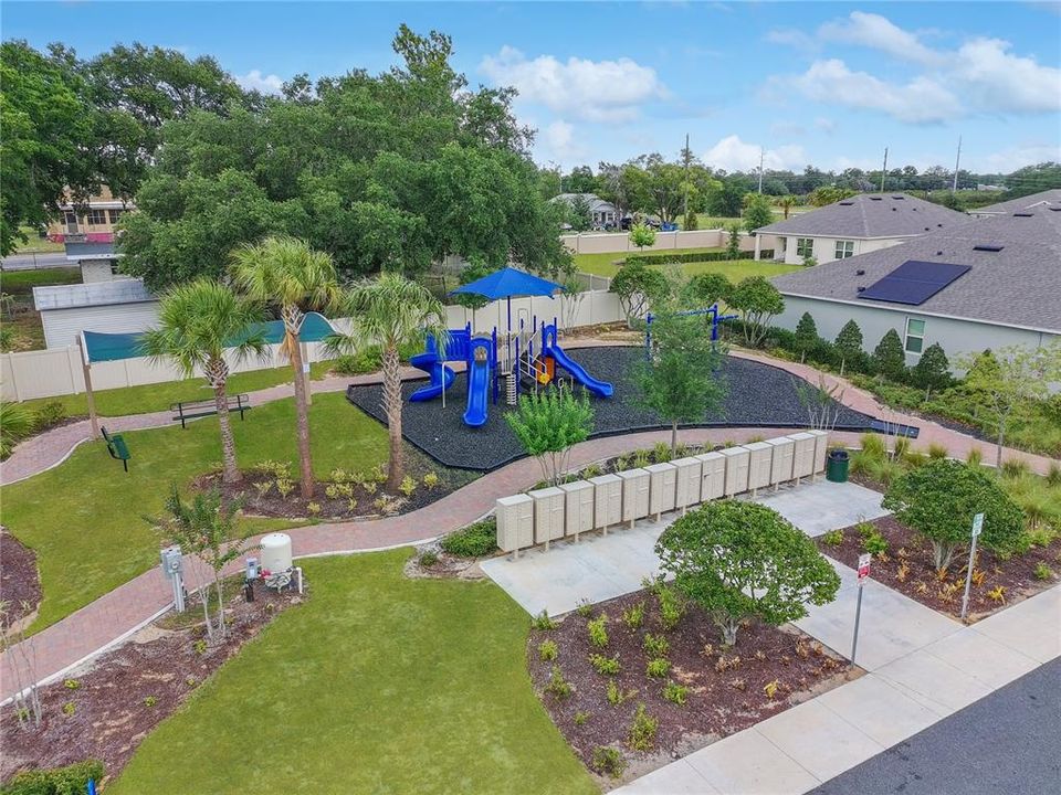 For Rent: $3,700 (5 beds, 3 baths, 2696 Square Feet)