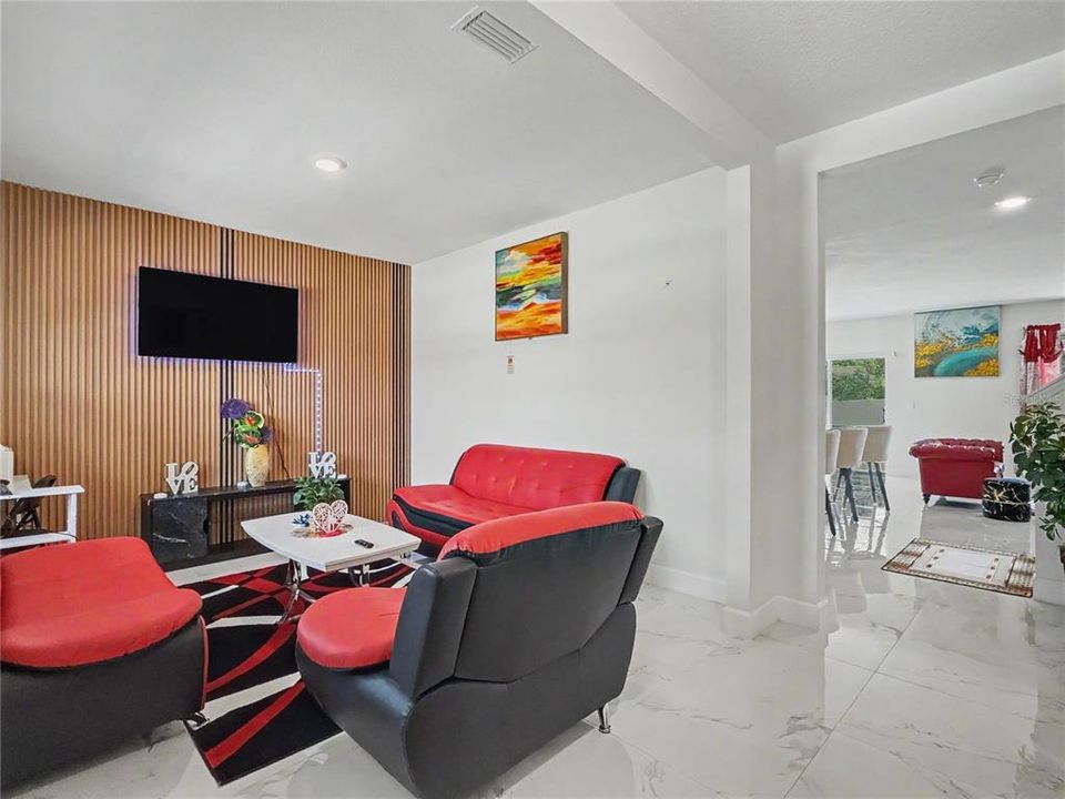 For Rent: $3,700 (5 beds, 3 baths, 2696 Square Feet)