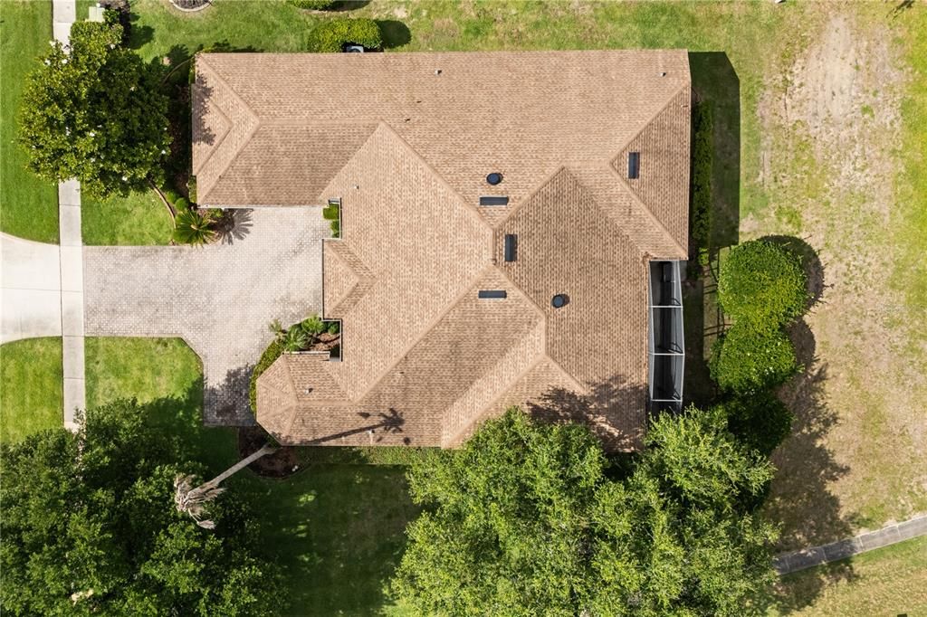 En Venta: $570,000 (4 camas, 3 baños, 2772 Pies cuadrados)