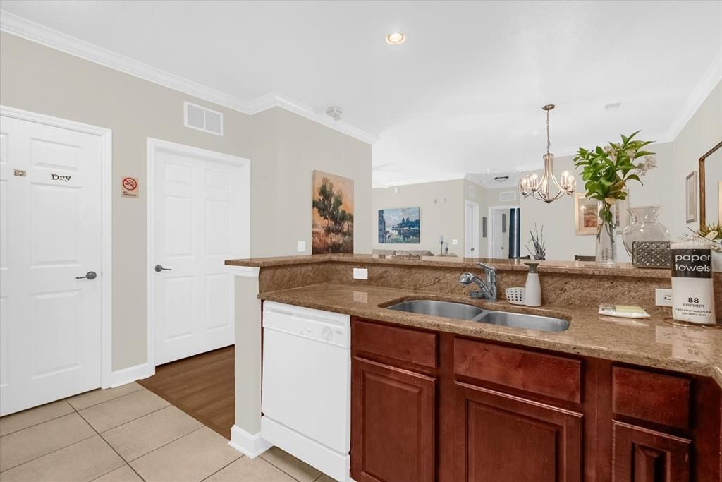 For Sale: $210,000 (3 beds, 2 baths, 1244 Square Feet)