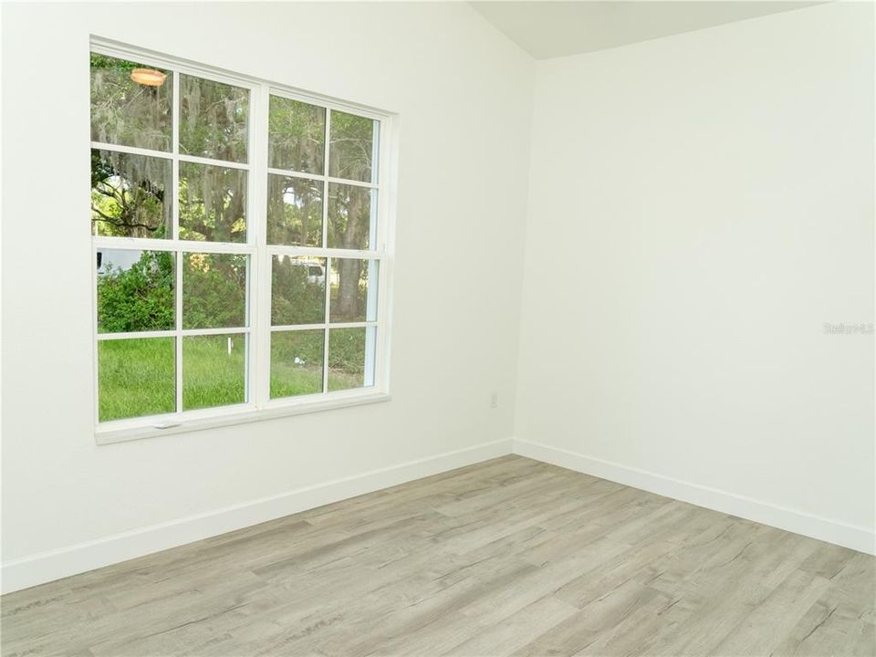 For Sale: $429,900 (3 beds, 2 baths, 1614 Square Feet)