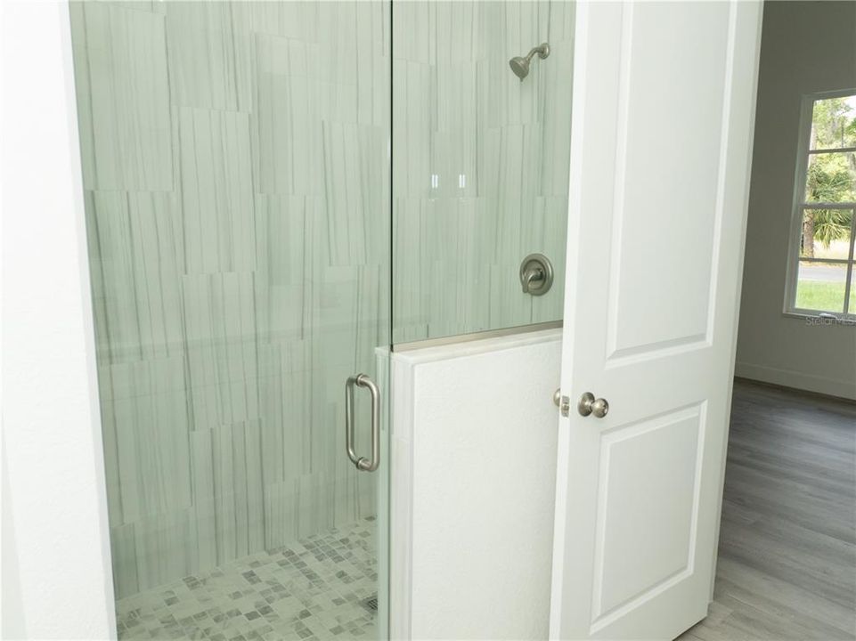 For Sale: $429,900 (3 beds, 2 baths, 1614 Square Feet)