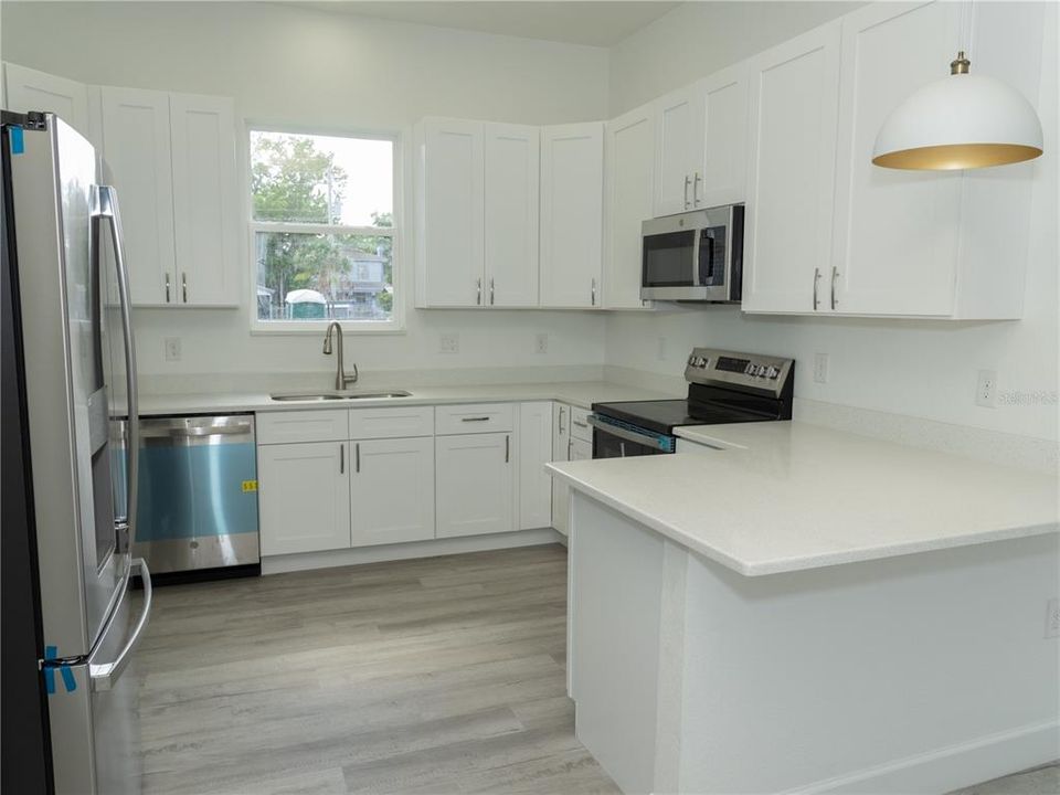 For Sale: $429,900 (3 beds, 2 baths, 1614 Square Feet)