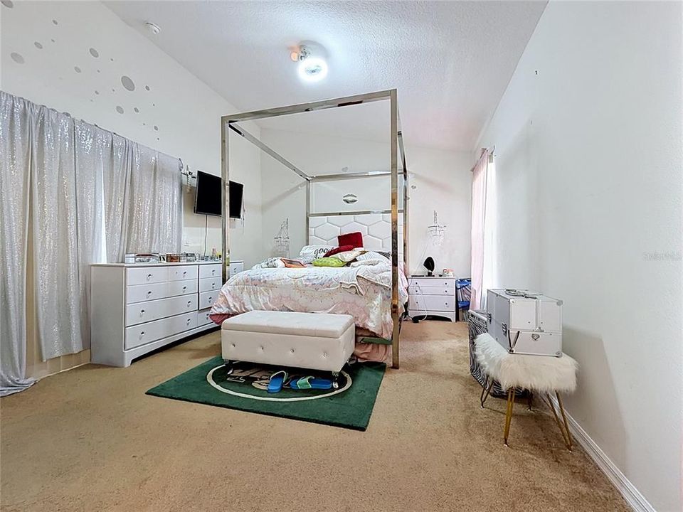 На продажу: $365,000 (4 спален, 3 ванн, 1750 Квадратных фут)