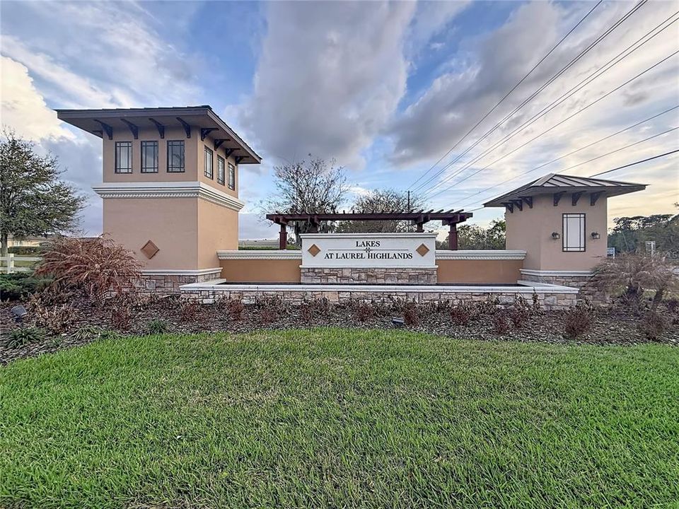 For Rent: $2,000 (3 beds, 2 baths, 1685 Square Feet)