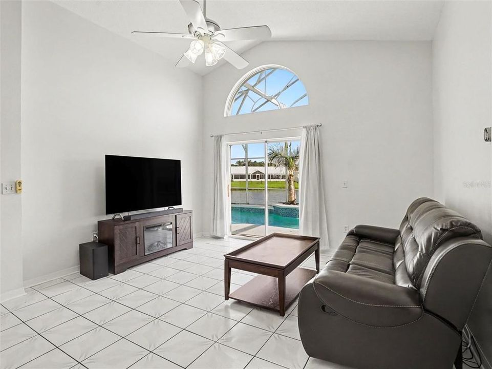 Active With Contract: $389,999 (4 beds, 2 baths, 1759 Square Feet)