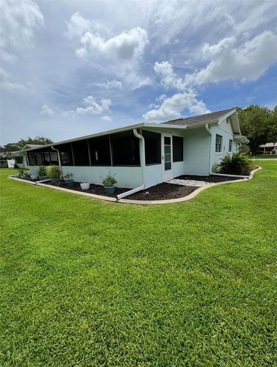 For Rent: $2,100 (2 beds, 2 baths, 1510 Square Feet)