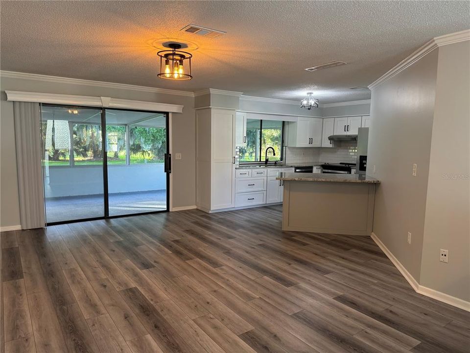 For Rent: $2,100 (2 beds, 2 baths, 1510 Square Feet)