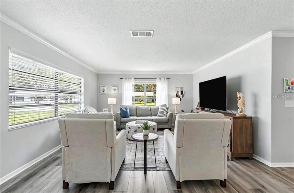 For Rent: $2,100 (2 beds, 2 baths, 1510 Square Feet)