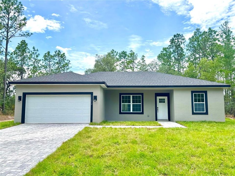 For Sale: $259,990 (3 beds, 2 baths, 1376 Square Feet)