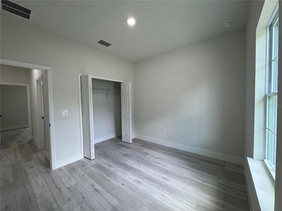 For Sale: $259,990 (3 beds, 2 baths, 1376 Square Feet)