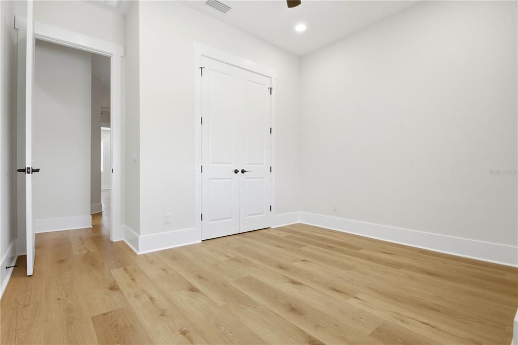 В аренду: $5,500 (3 спален, 2 ванн, 2615 Квадратных фут)