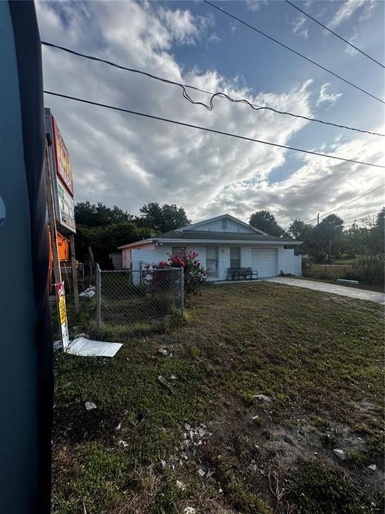 Activo con contrato: $222,000 (3 camas, 1 baños, 980 Pies cuadrados)