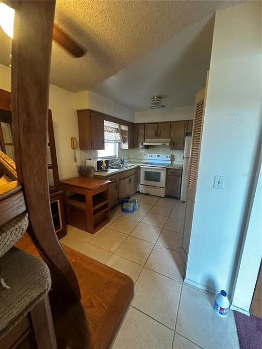 Activo con contrato: $222,000 (3 camas, 1 baños, 980 Pies cuadrados)