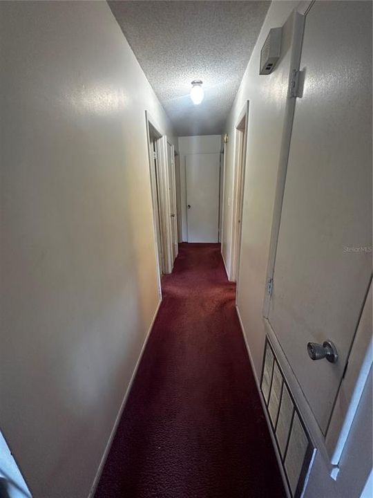 Activo con contrato: $222,000 (3 camas, 1 baños, 980 Pies cuadrados)