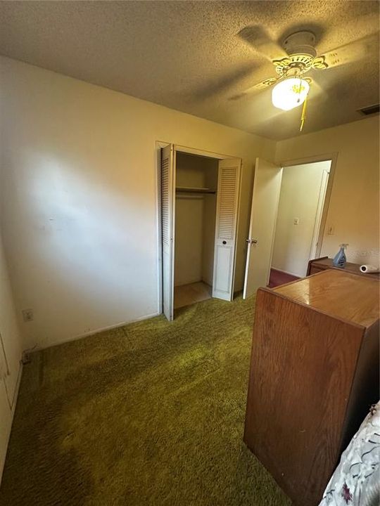Activo con contrato: $222,000 (3 camas, 1 baños, 980 Pies cuadrados)