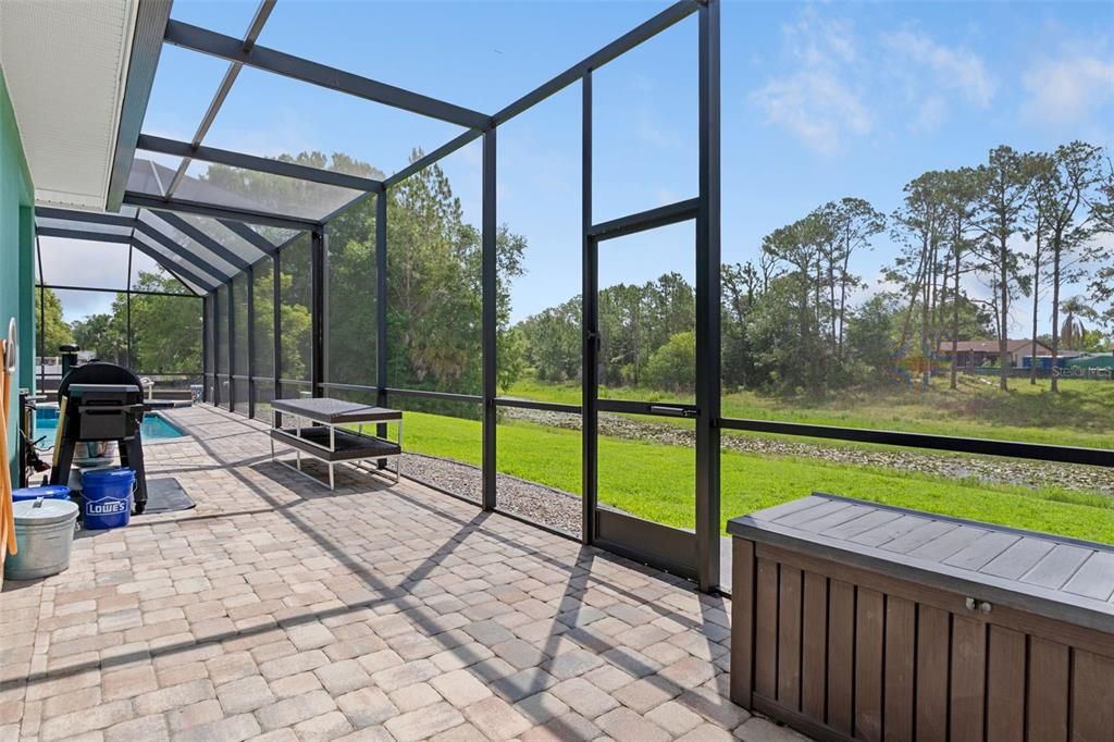 En Venta: $639,000 (4 camas, 3 baños, 3612 Pies cuadrados)