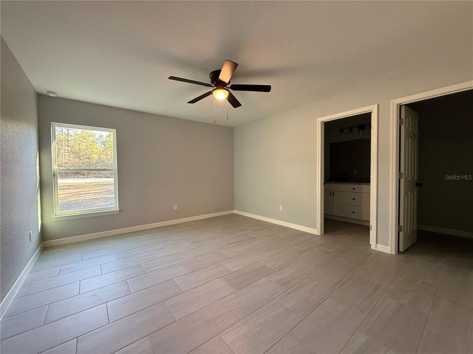 Active With Contract: $248,900 (3 beds, 2 baths, 1380 Square Feet)