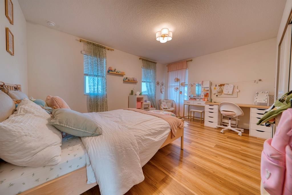 En Venta: $599,990 (5 camas, 3 baños, 2387 Pies cuadrados)