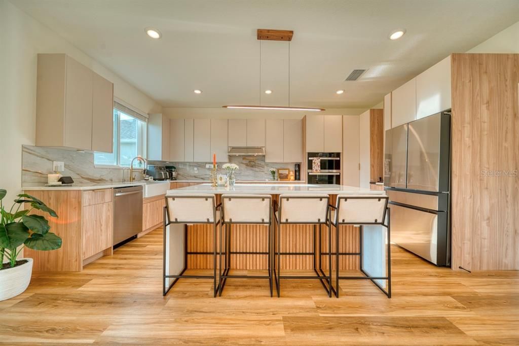 En Venta: $599,990 (5 camas, 3 baños, 2387 Pies cuadrados)