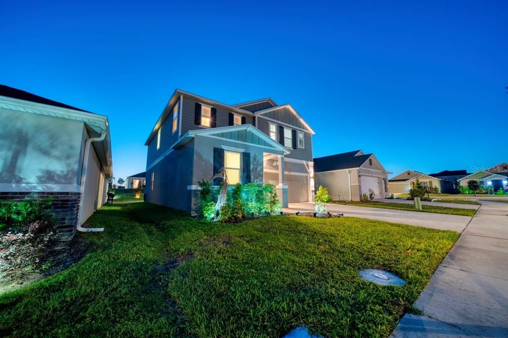 En Venta: $599,990 (5 camas, 3 baños, 2387 Pies cuadrados)