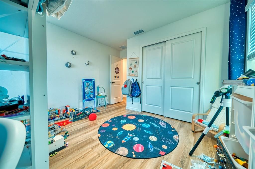 En Venta: $599,990 (5 camas, 3 baños, 2387 Pies cuadrados)