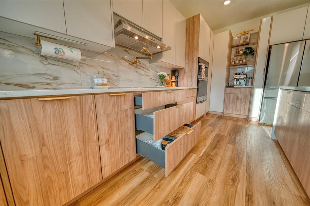 En Venta: $599,990 (5 camas, 3 baños, 2387 Pies cuadrados)