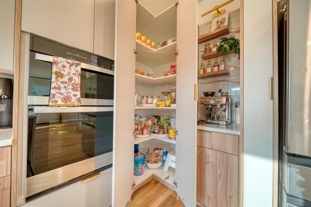 En Venta: $599,990 (5 camas, 3 baños, 2387 Pies cuadrados)