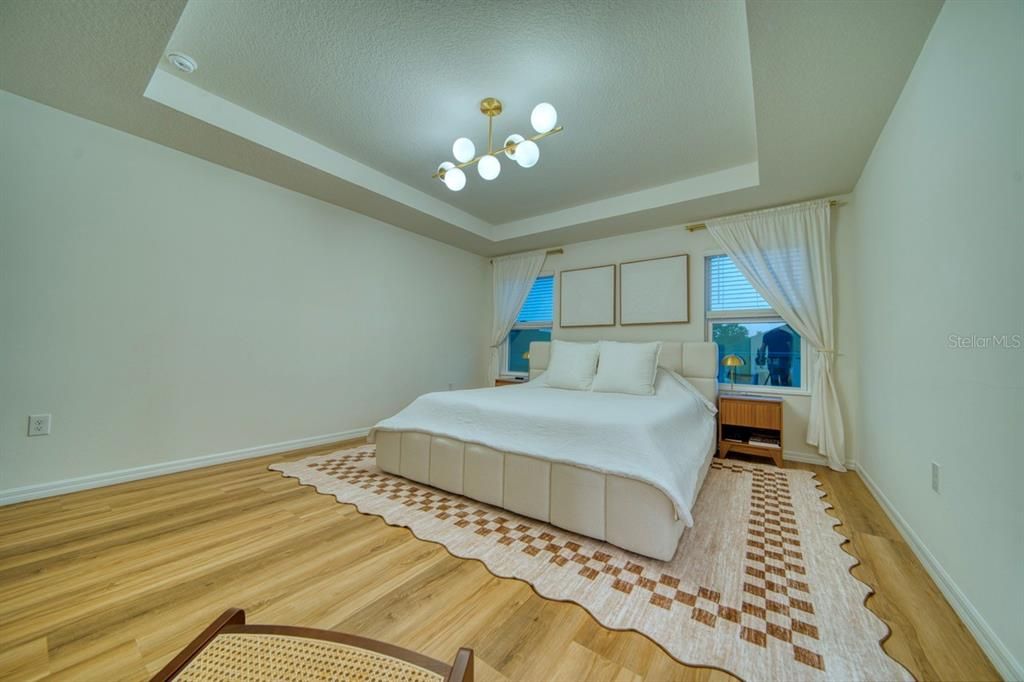 En Venta: $599,990 (5 camas, 3 baños, 2387 Pies cuadrados)