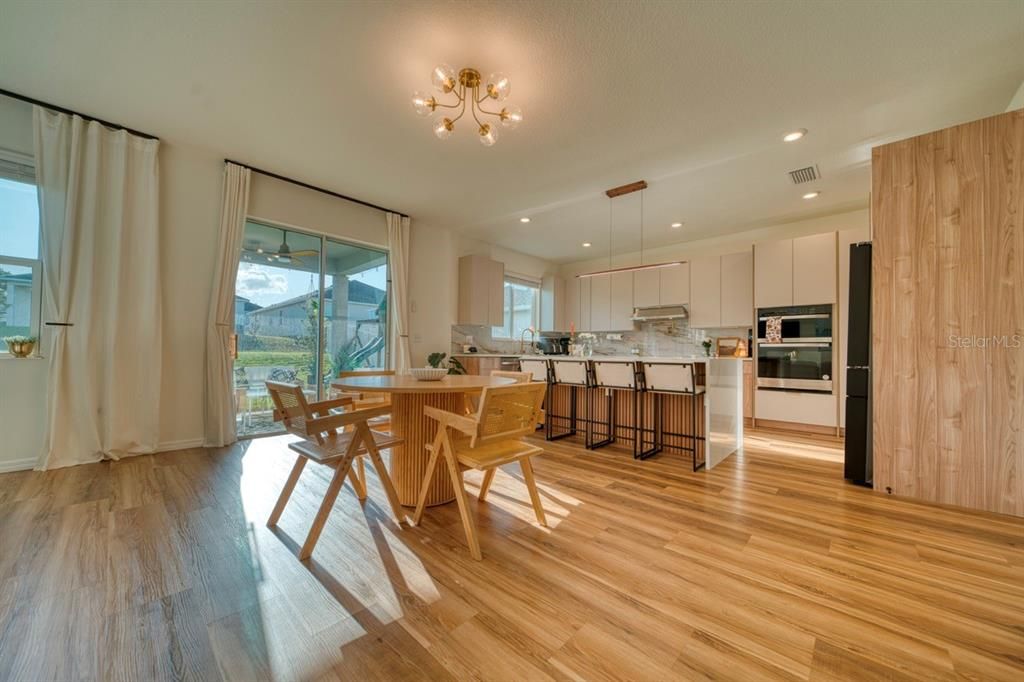 En Venta: $599,990 (5 camas, 3 baños, 2387 Pies cuadrados)