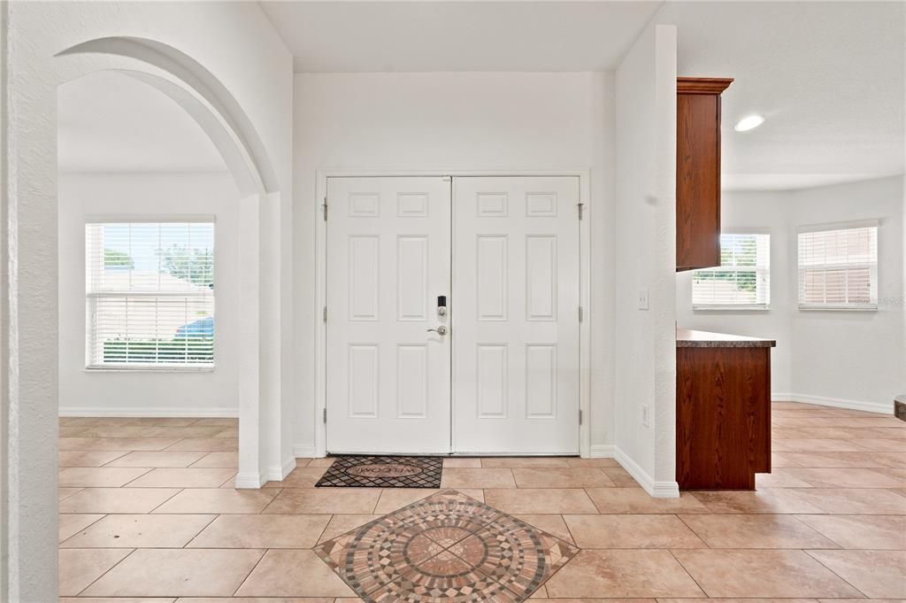Active With Contract: $299,000 (3 beds, 2 baths, 1637 Square Feet)