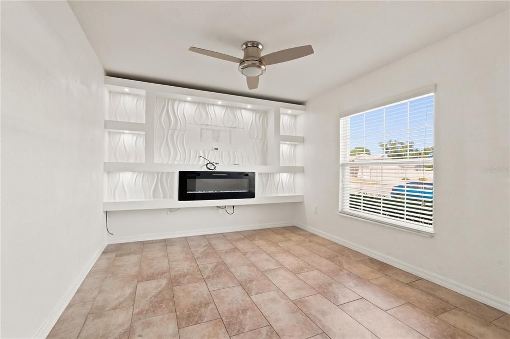Active With Contract: $299,000 (3 beds, 2 baths, 1637 Square Feet)