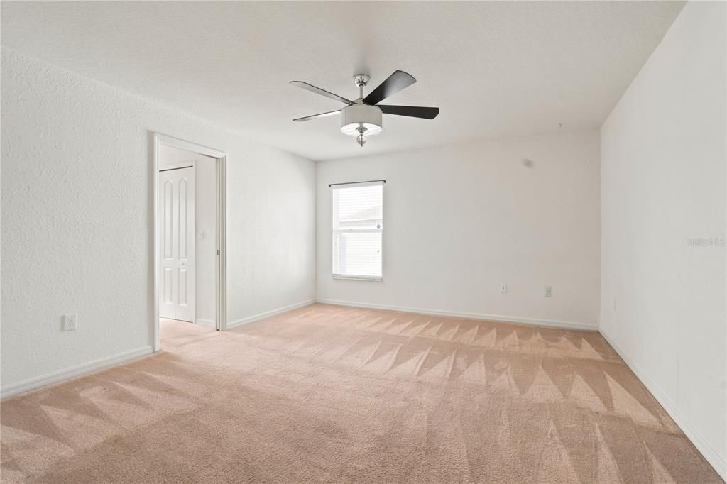 Active With Contract: $299,000 (3 beds, 2 baths, 1637 Square Feet)