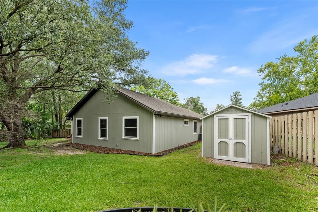 For Sale: $375,000 (4 beds, 2 baths, 2024 Square Feet)