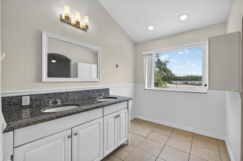 For Rent: $3,500 (4 beds, 4 baths, 2132 Square Feet)
