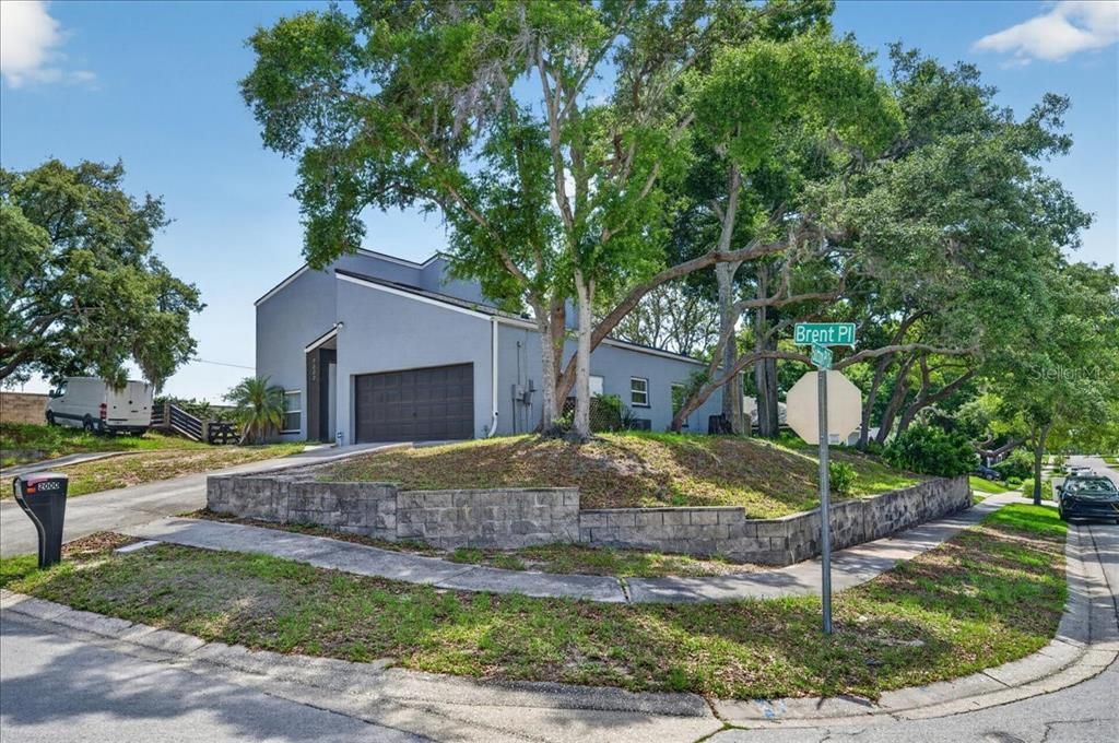 For Rent: $3,500 (4 beds, 4 baths, 2132 Square Feet)