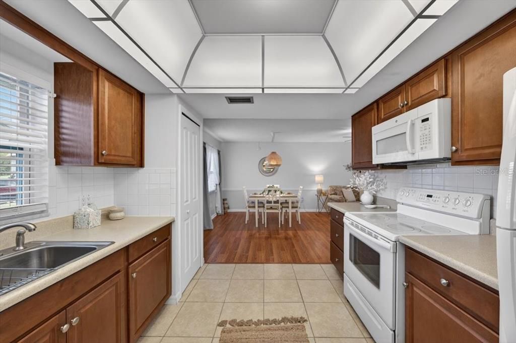 Activo con contrato: $89,900 (1 camas, 1 baños, 635 Pies cuadrados)