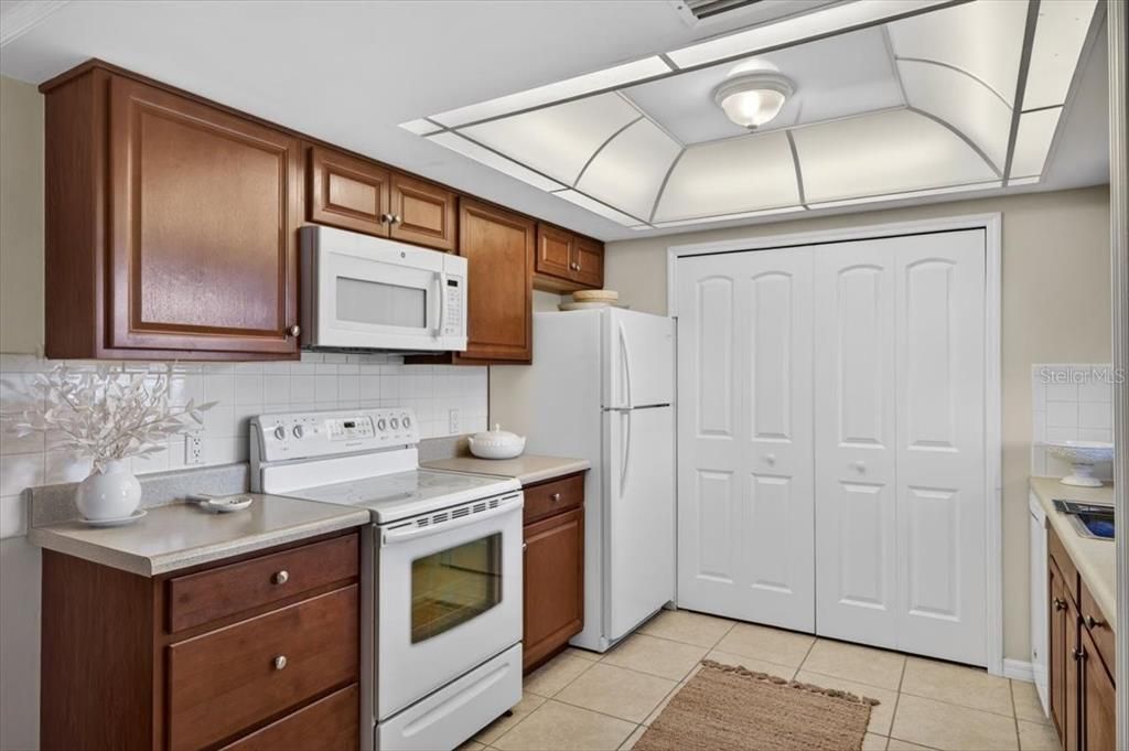 Activo con contrato: $89,900 (1 camas, 1 baños, 635 Pies cuadrados)