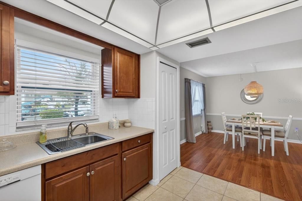 Activo con contrato: $89,900 (1 camas, 1 baños, 635 Pies cuadrados)