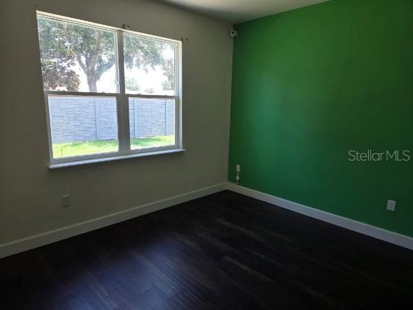 For Rent: $1,900 (3 beds, 3 baths, 2166 Square Feet)