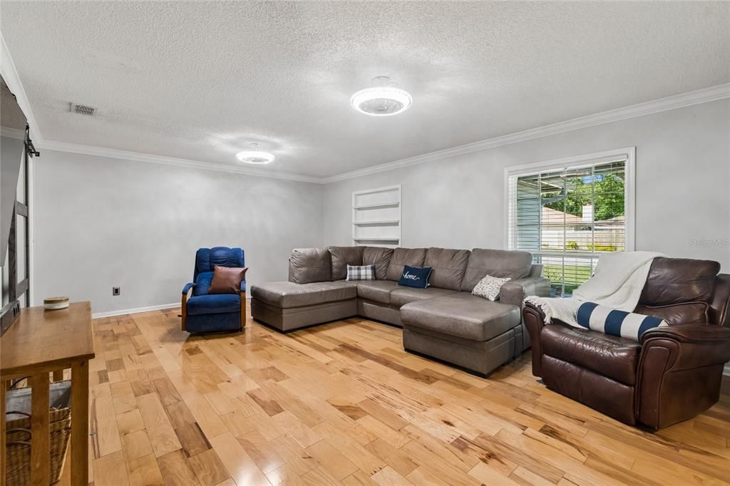 For Sale: $489,900 (4 beds, 3 baths, 2188 Square Feet)
