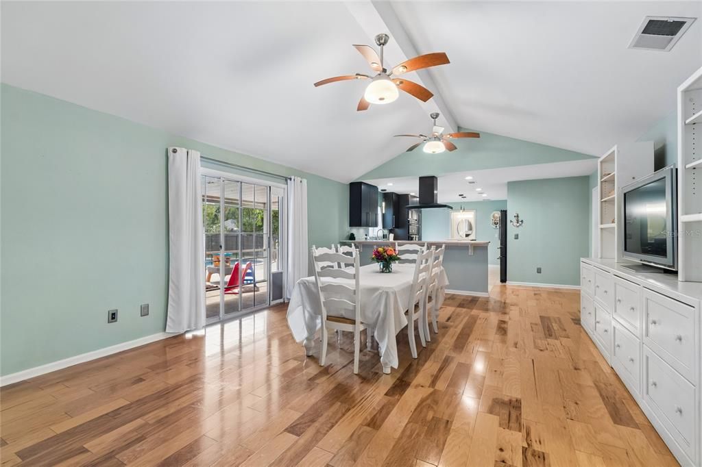 For Sale: $489,900 (4 beds, 3 baths, 2188 Square Feet)