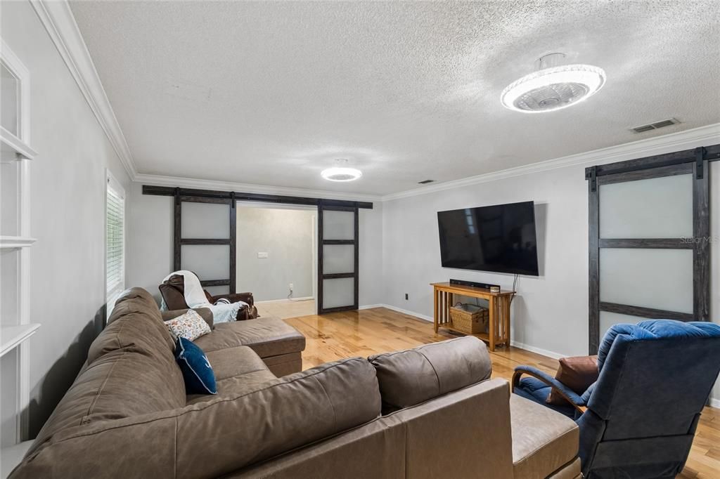 For Sale: $489,900 (4 beds, 3 baths, 2188 Square Feet)