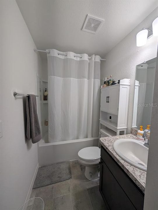 For Rent: $2,500 (3 beds, 2 baths, 1345 Square Feet)