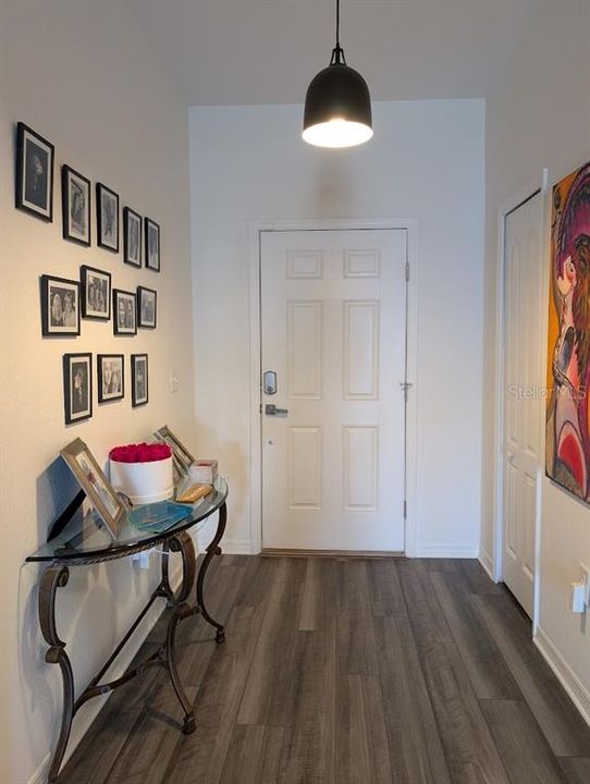 For Rent: $2,500 (3 beds, 2 baths, 1345 Square Feet)