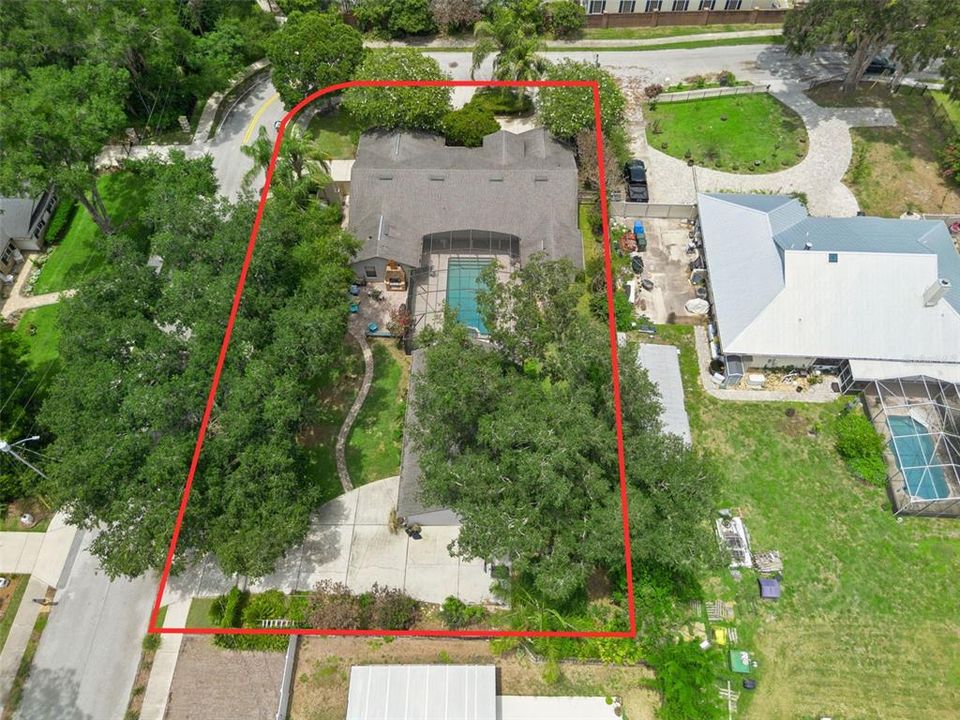 Activo con contrato: $875,000 (5 camas, 4 baños, 3121 Pies cuadrados)