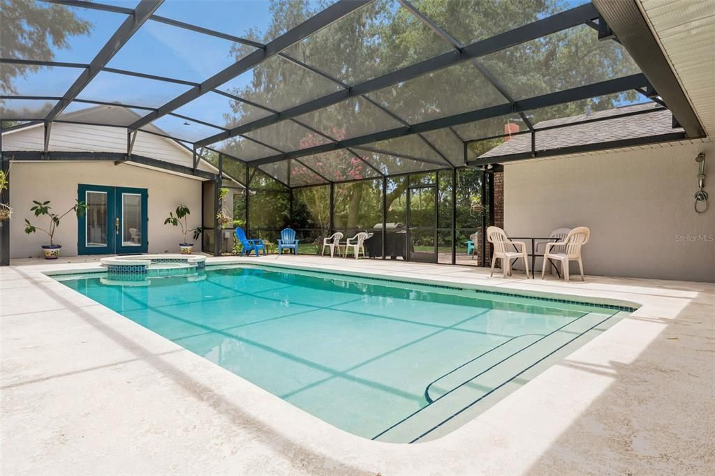 Activo con contrato: $875,000 (5 camas, 4 baños, 3121 Pies cuadrados)