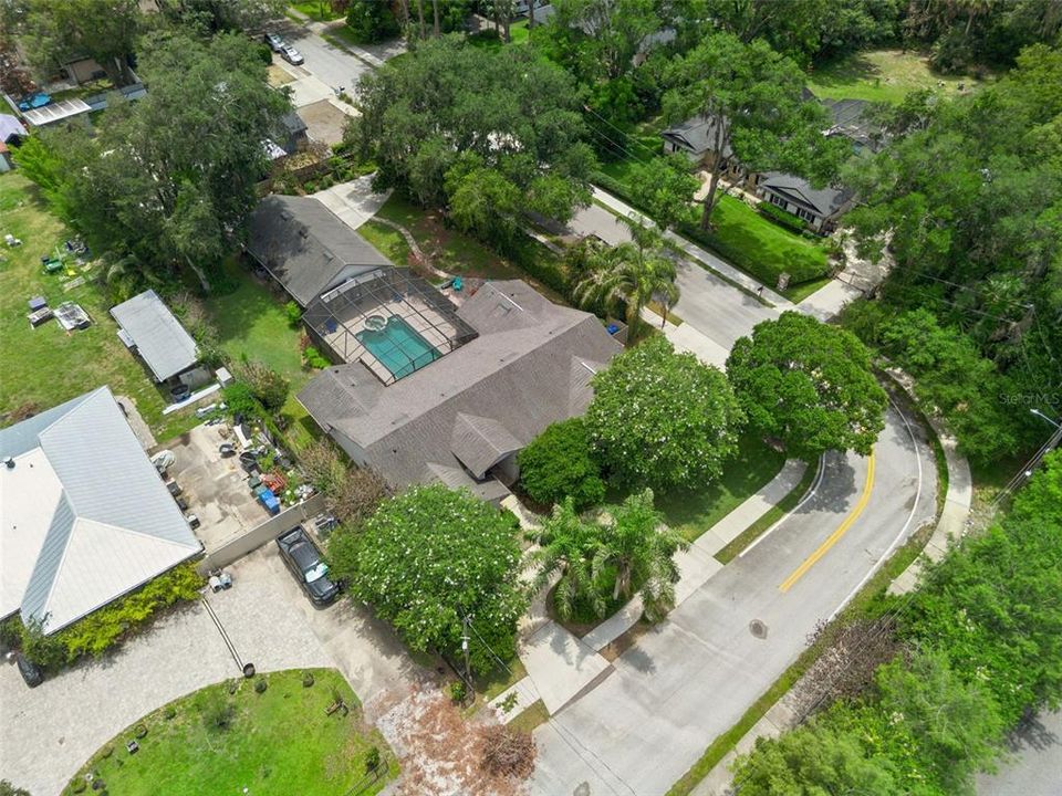 Activo con contrato: $875,000 (5 camas, 4 baños, 3121 Pies cuadrados)